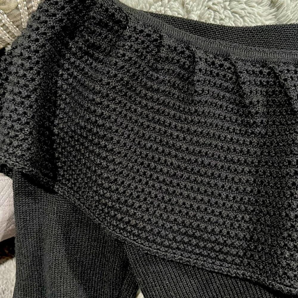 Black sexy warm sweater (L)